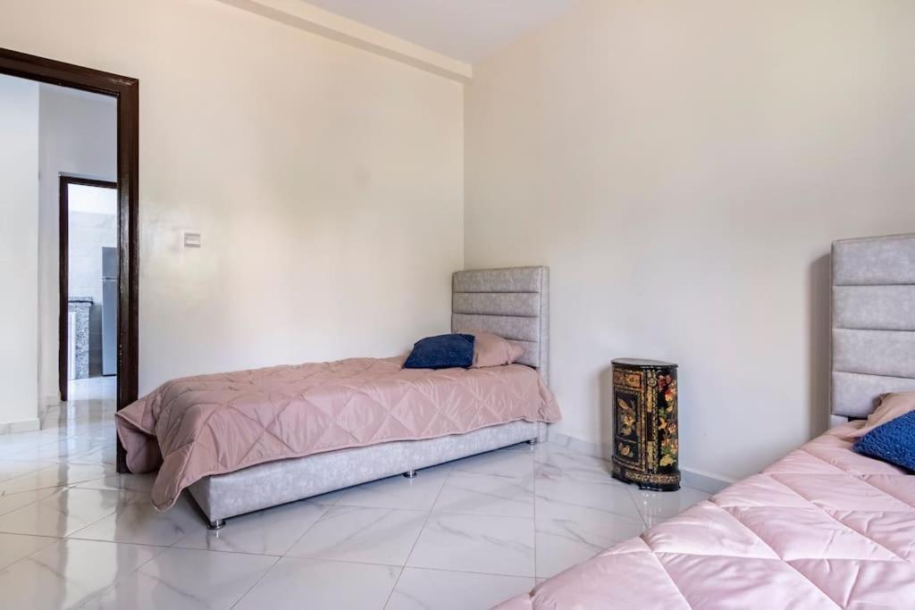 Appartement Chaleureux Et Calme, Parking, Jardin Agadir Ngoại thất bức ảnh